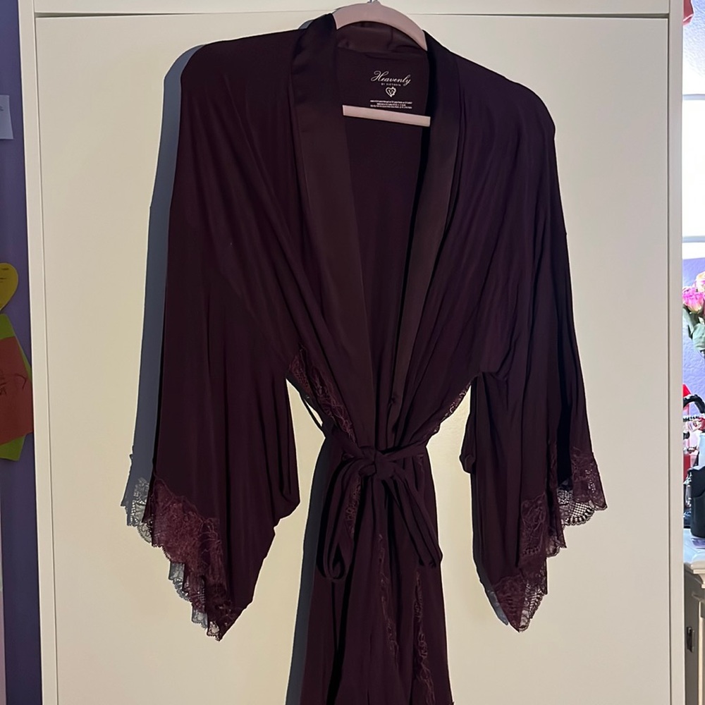 Heavenly by Victoria secret lace detail robe cover up